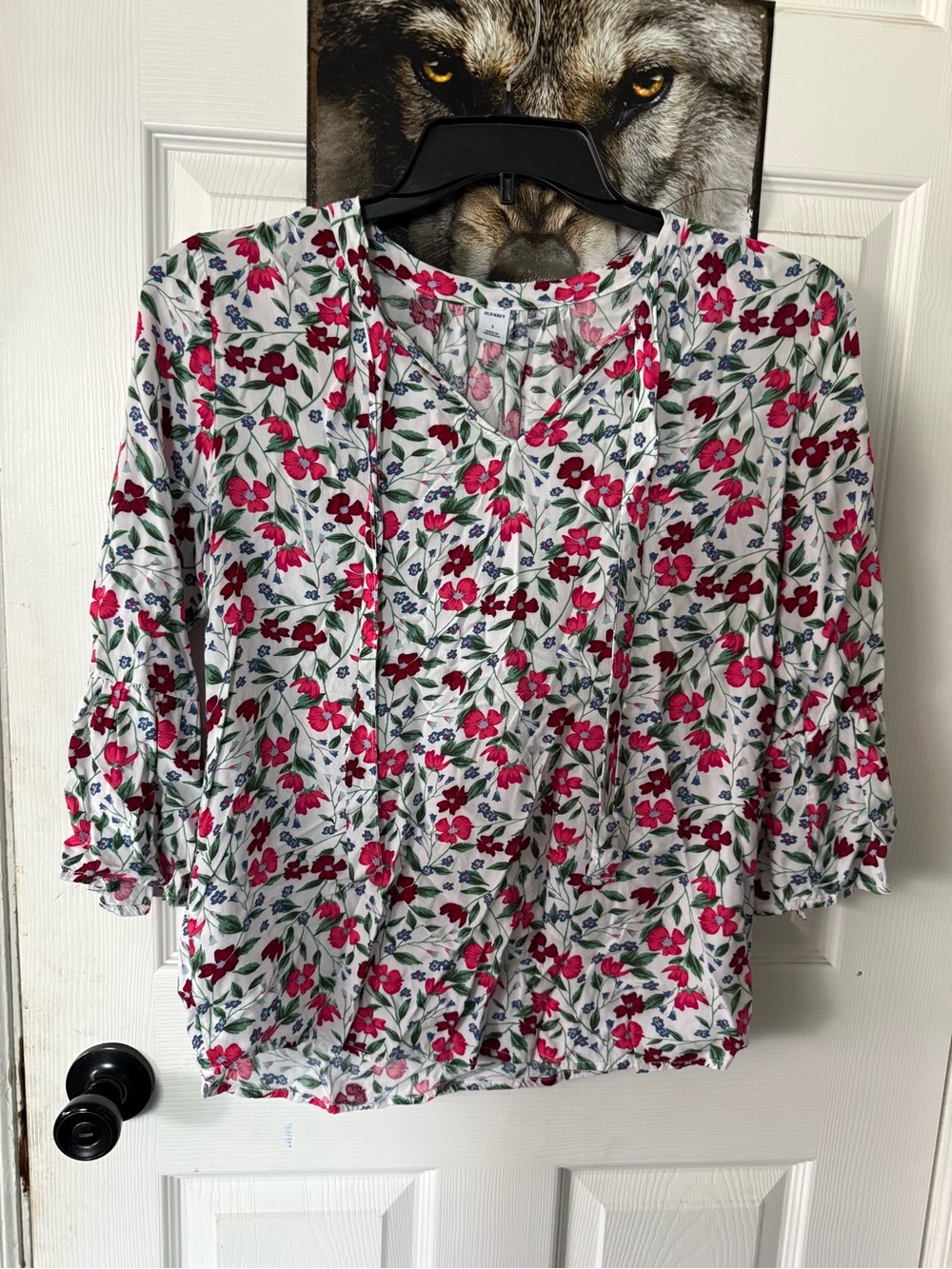 Women's Floral V-Neck Peasant Blouse - Pink on White size small